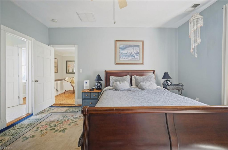 Photo 26 of 48 residential for sale in Portsmouth virginia
