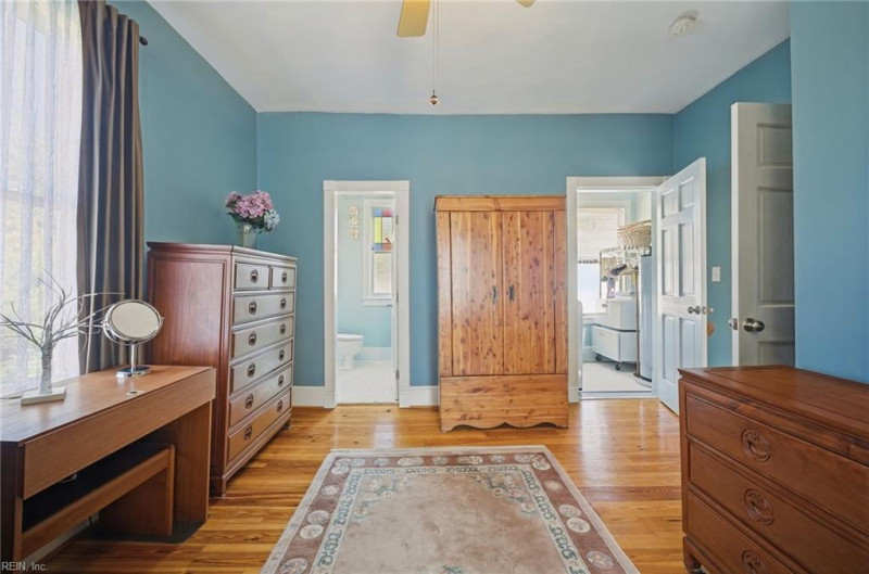 Photo 28 of 48 residential for sale in Portsmouth virginia