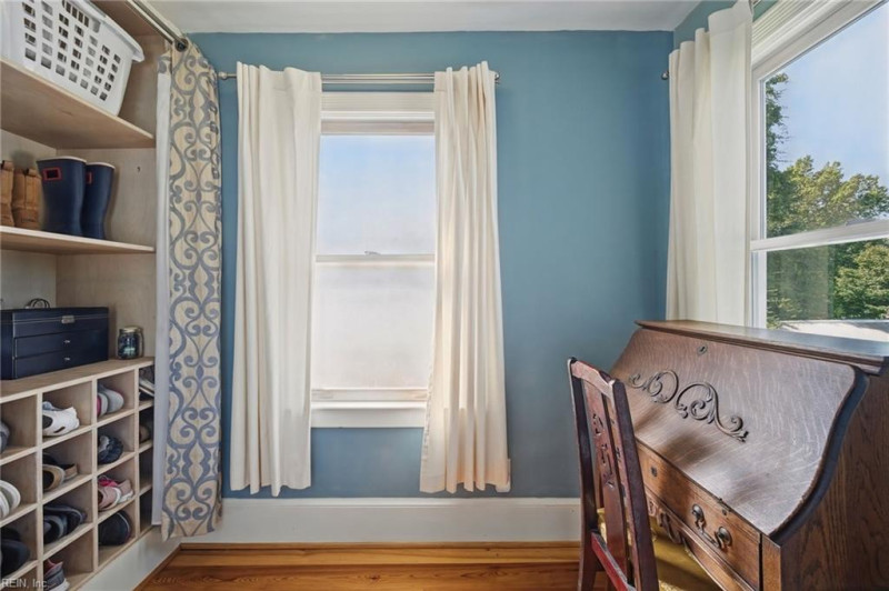 Photo 30 of 48 residential for sale in Portsmouth virginia
