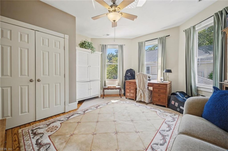 Photo 33 of 48 residential for sale in Portsmouth virginia