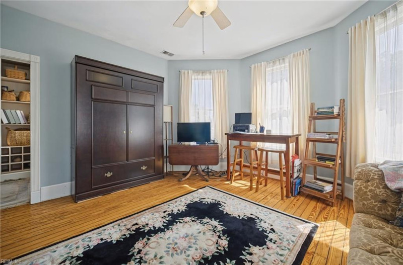 Photo 36 of 48 residential for sale in Portsmouth virginia
