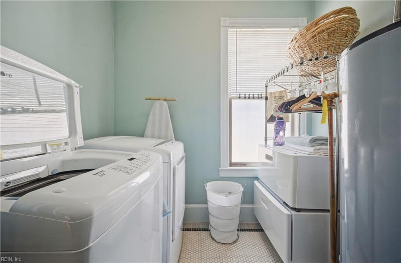 Photo 39 of 48 residential for sale in Portsmouth virginia