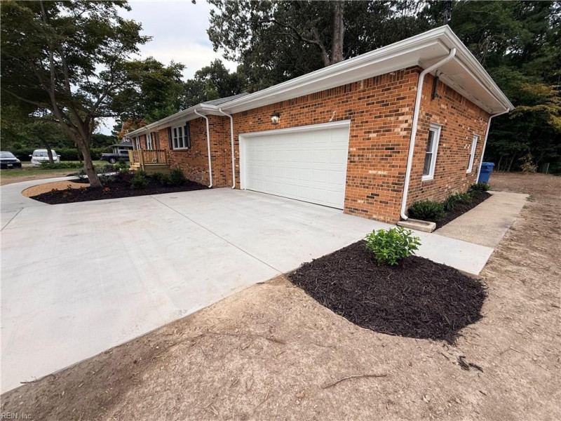 Photo 20 of 29 residential for sale in Virginia Beach virginia