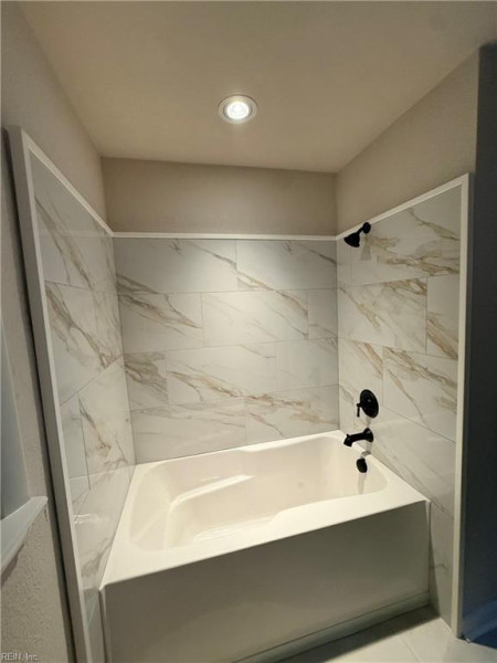 Photo 4 of 29 residential for sale in Virginia Beach virginia