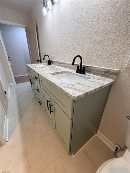 Photo 5 of 29 residential for sale in Virginia Beach virginia