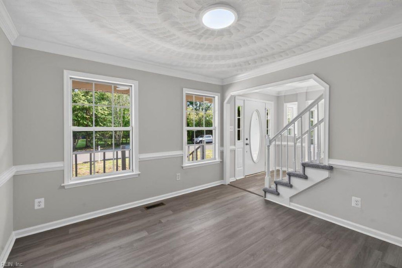 Photo 13 of 46 residential for sale in Chesapeake virginia