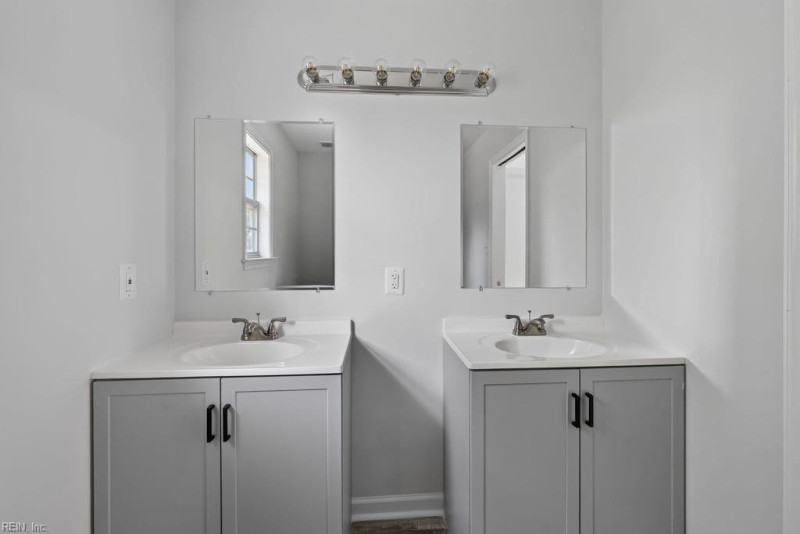 Photo 24 of 46 residential for sale in Chesapeake virginia