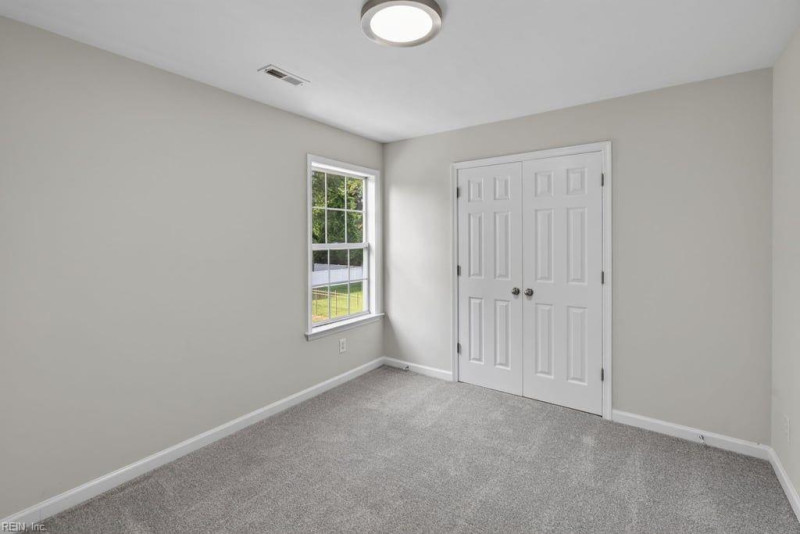 Photo 25 of 46 residential for sale in Chesapeake virginia