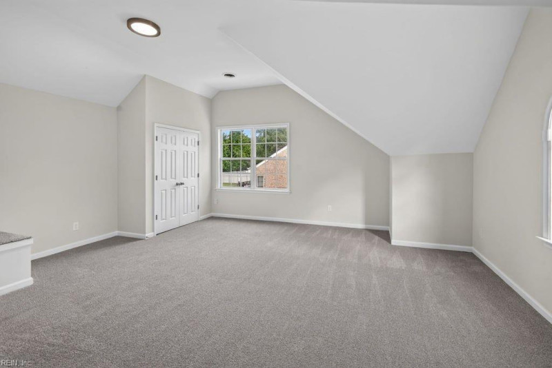 Photo 33 of 46 residential for sale in Chesapeake virginia