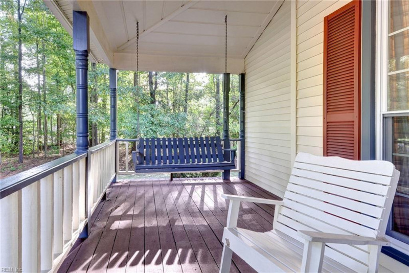 Photo 10 of 46 residential for sale in York County virginia