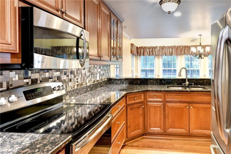 Photo 19 of 46 residential for sale in York County virginia