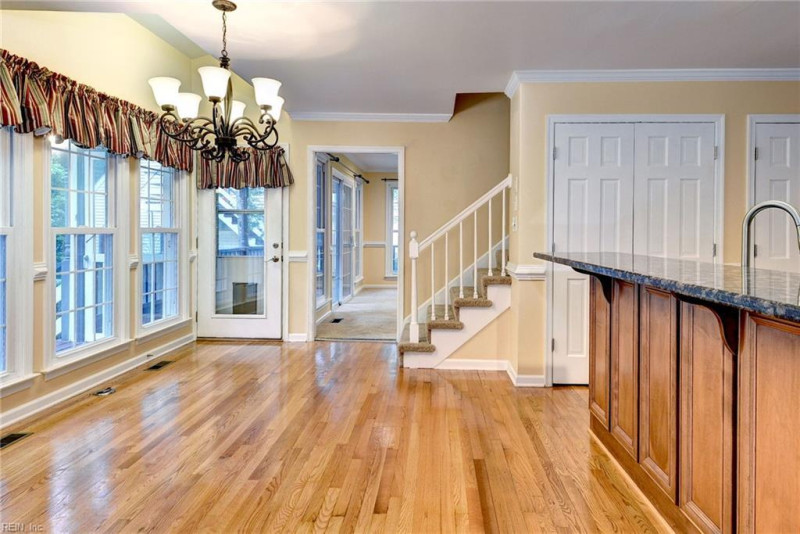 Photo 20 of 46 residential for sale in York County virginia