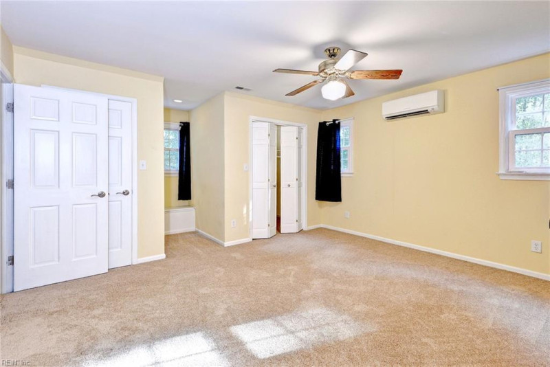 Photo 30 of 46 residential for sale in York County virginia