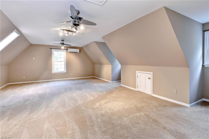 Photo 42 of 46 residential for sale in York County virginia