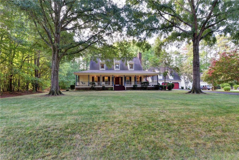 Photo 5 of 46 residential for sale in York County virginia