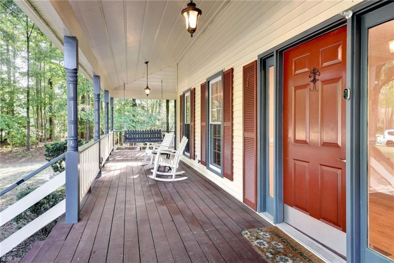 Photo 9 of 46 residential for sale in York County virginia