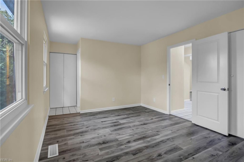 Photo 14 of 23 residential for sale in Virginia Beach virginia