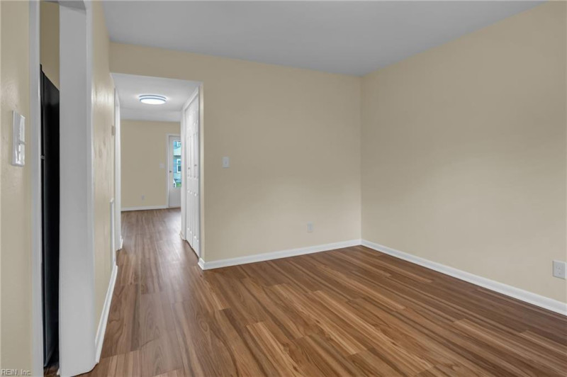 Photo 7 of 23 residential for sale in Virginia Beach virginia