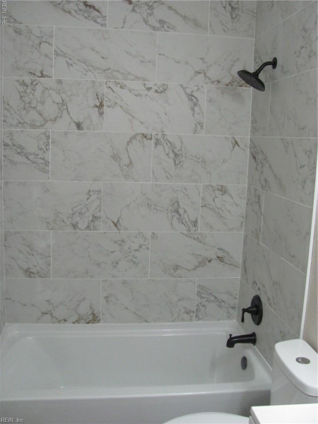 Photo 14 of 16 residential for sale in Norfolk virginia