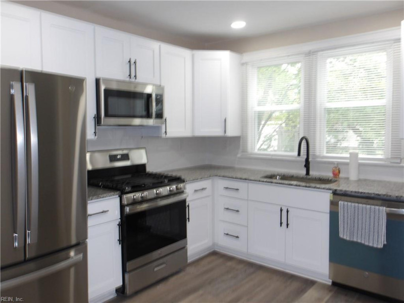Photo 6 of 16 residential for sale in Norfolk virginia