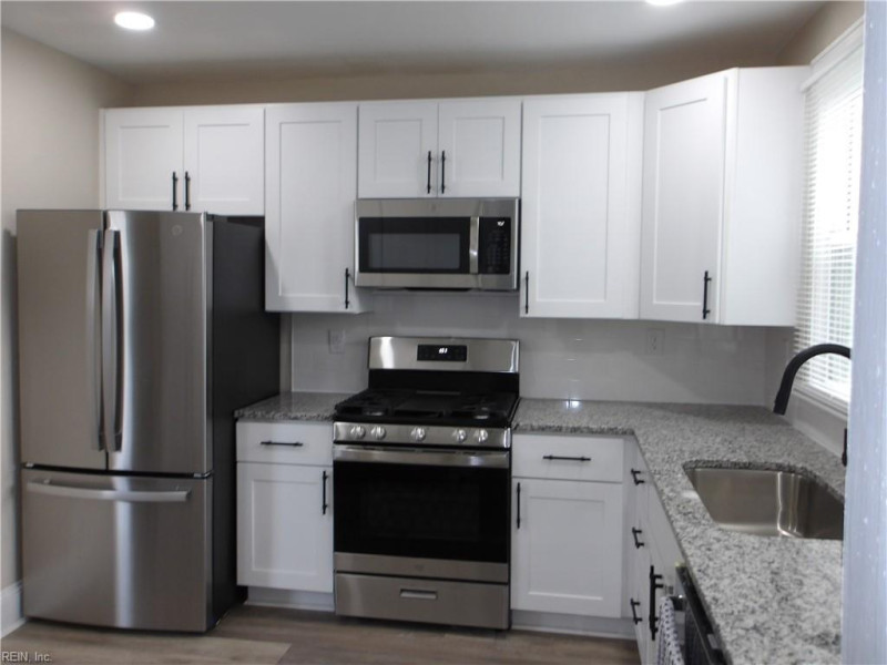 Photo 8 of 16 residential for sale in Norfolk virginia