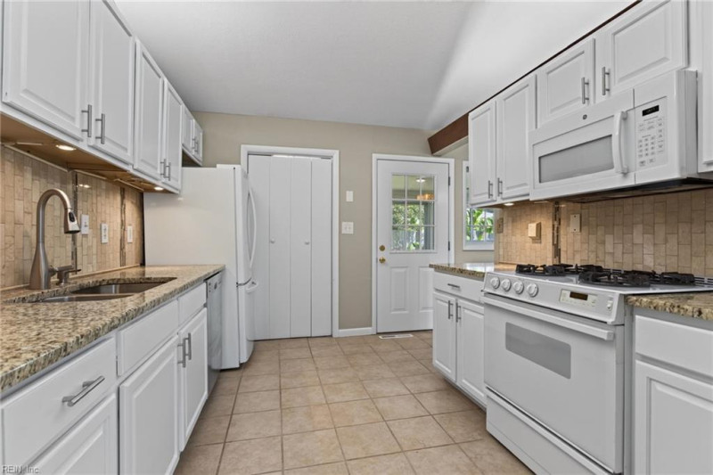 Photo 3 of 44 residential for sale in Chesapeake virginia Photo 3 of 44 residential for sale in Chesapeake virginia
