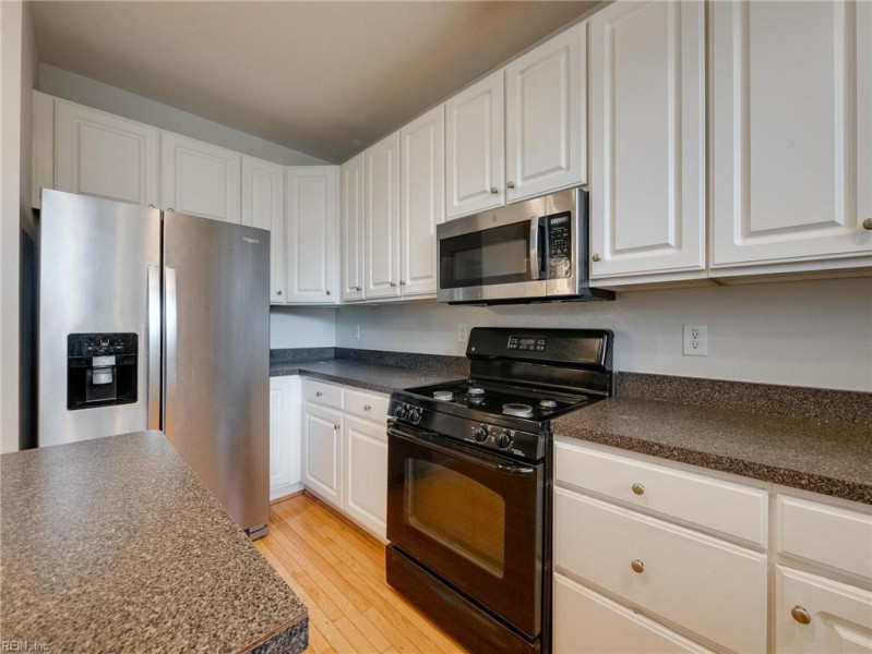 Photo 12 of 35 residential for sale in Newport News virginia