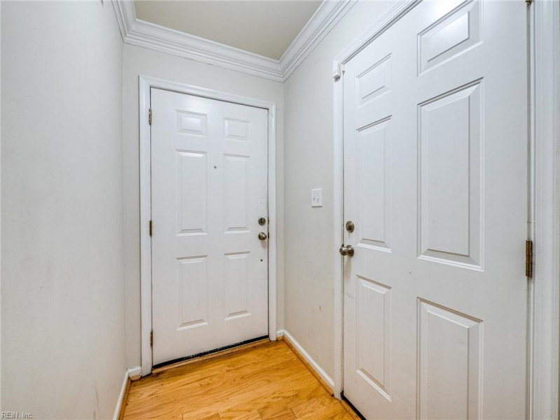Photo 8 of 35 residential for sale in Newport News virginia