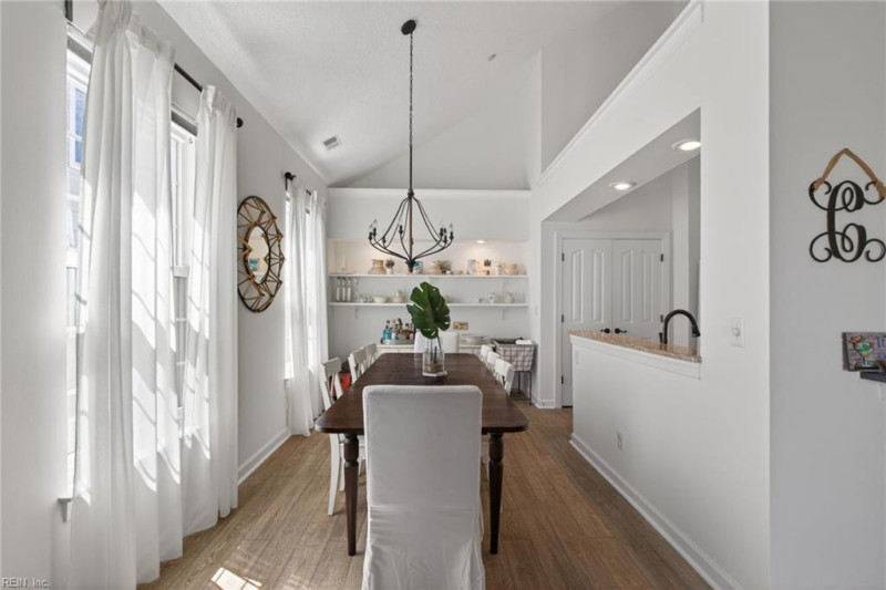 Photo 14 of 50 residential for sale in Virginia Beach virginia
