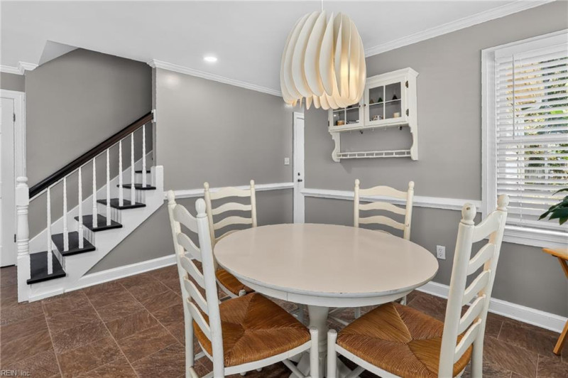 Photo 17 of 48 residential for sale in Chesapeake virginia