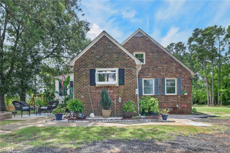 Photo 4 of 48 residential for sale in Hampton virginia Photo 4 of 48 residential for sale in Hampton virginia