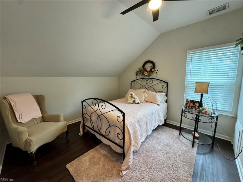 Photo 12 of 16 residential for sale in Virginia Beach virginia