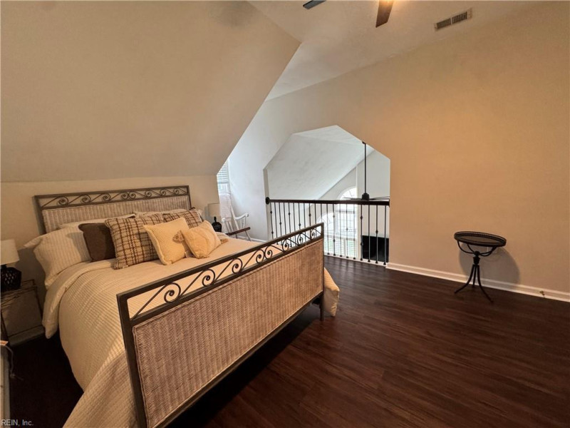Photo 13 of 16 residential for sale in Virginia Beach virginia