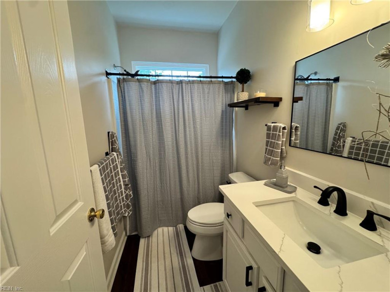 Photo 14 of 16 residential for sale in Virginia Beach virginia