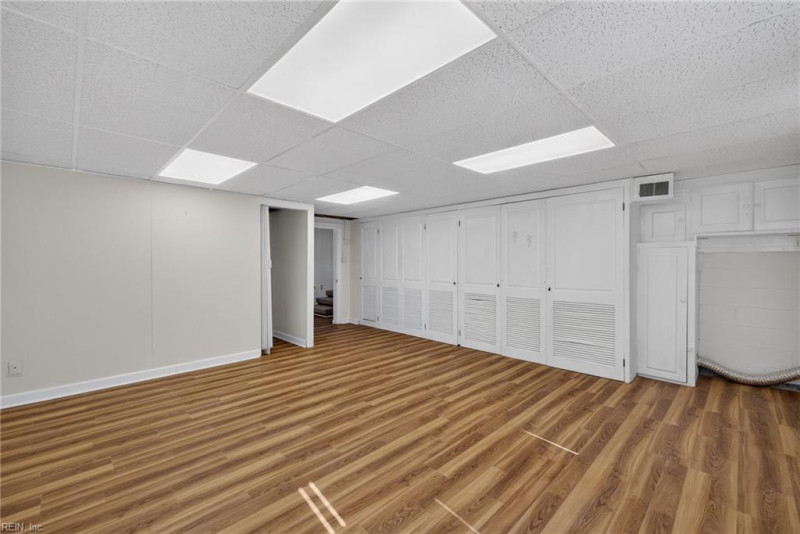 Photo 15 of 40 residential for sale in Portsmouth virginia