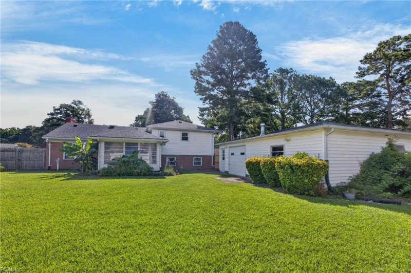 Photo 30 of 40 residential for sale in Portsmouth virginia