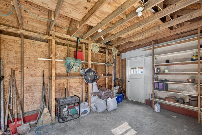 Photo 32 of 40 residential for sale in Portsmouth virginia
