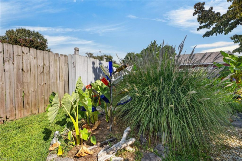 Photo 35 of 40 residential for sale in Portsmouth virginia