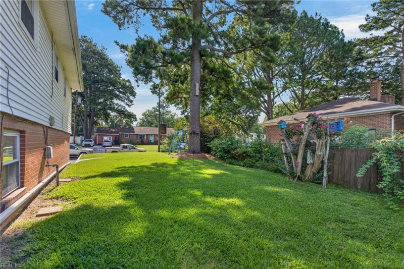 Photo 38 of 40 residential for sale in Portsmouth virginia