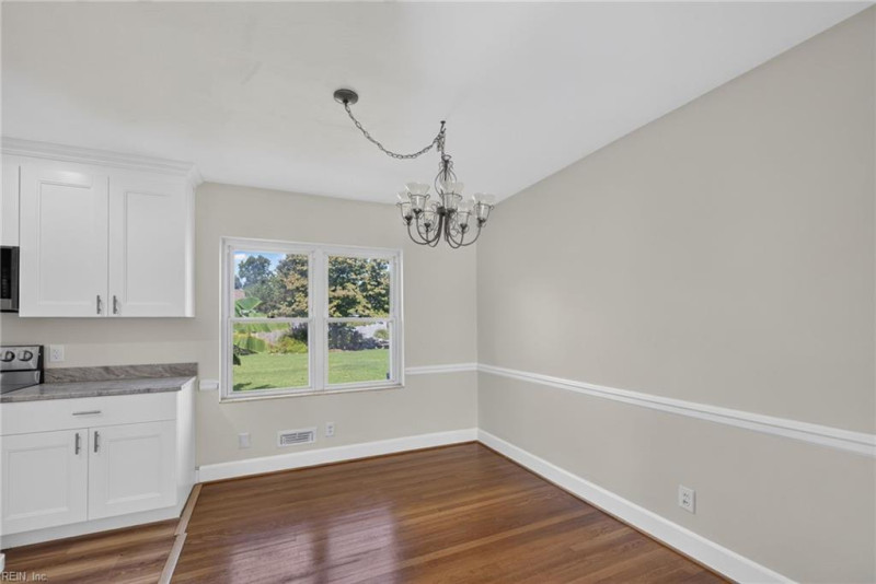 Photo 9 of 40 residential for sale in Portsmouth virginia