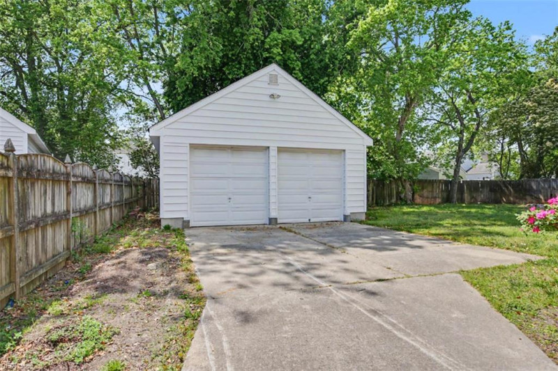 Photo 35 of 37 residential for sale in Hampton virginia Photo 35 of 37 residential for sale in Hampton virginia
