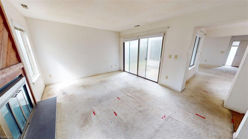 Photo 19 of 50 residential for sale in Virginia Beach virginia