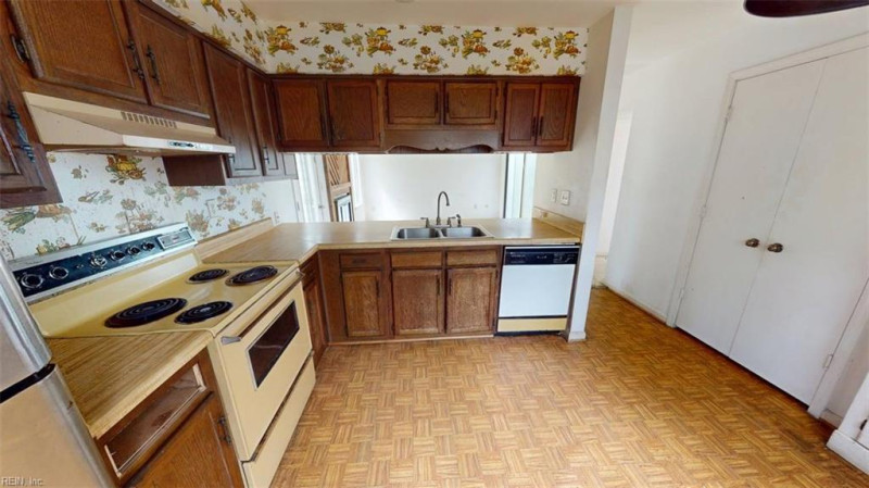 Photo 23 of 50 residential for sale in Virginia Beach virginia