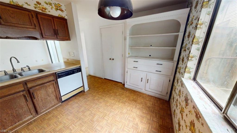 Photo 24 of 50 residential for sale in Virginia Beach virginia