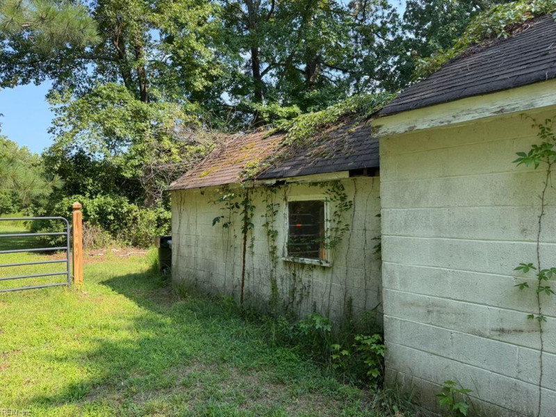 Photo 3 of 3 land for sale in Hampton virginia