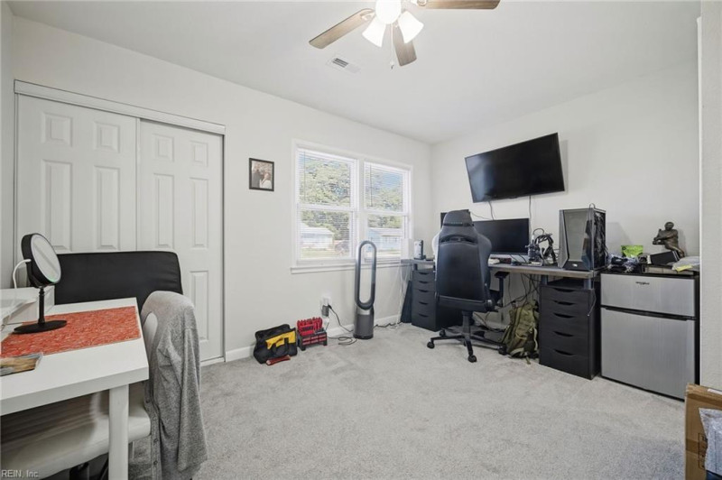 Photo 16 of 34 residential for sale in Virginia Beach virginia