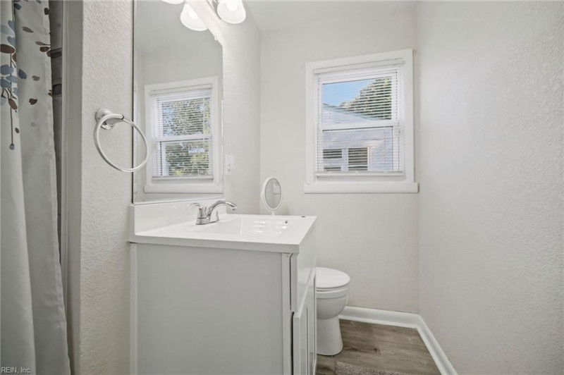 Photo 25 of 34 residential for sale in Virginia Beach virginia