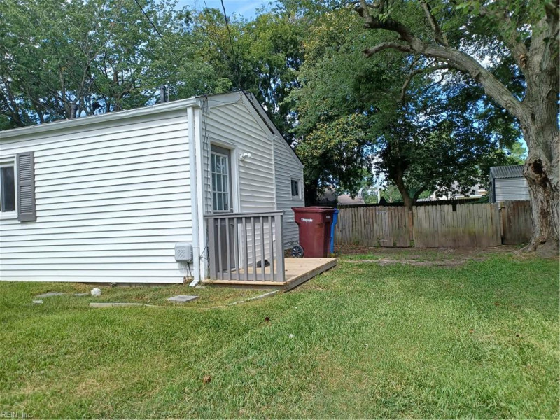 Photo 9 of 12 residential for sale in Chesapeake virginia Photo 9 of 12 residential for sale in Chesapeake virginia