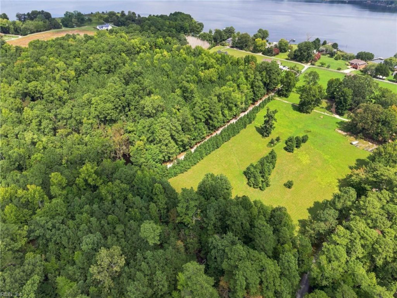 Photo 12 of 29 land for sale in Gloucester County virginia