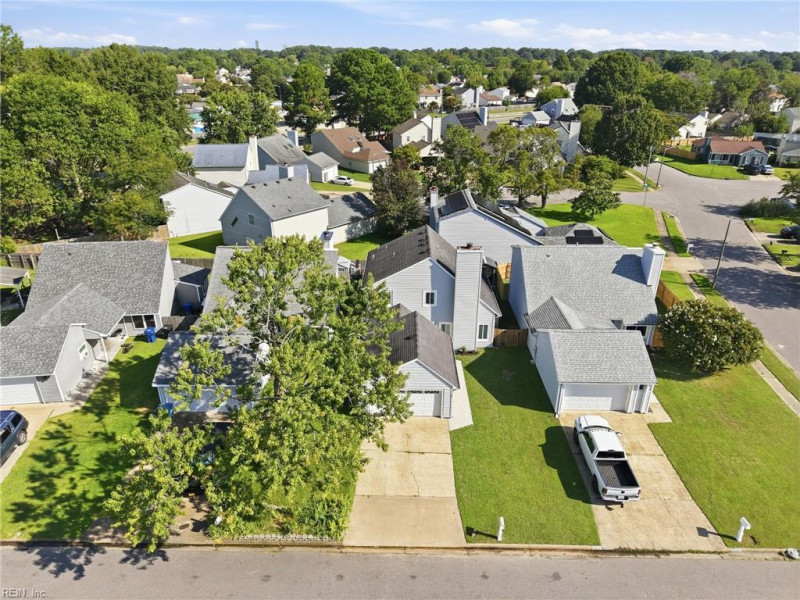 Photo 10 of 45 residential for sale in Virginia Beach virginia